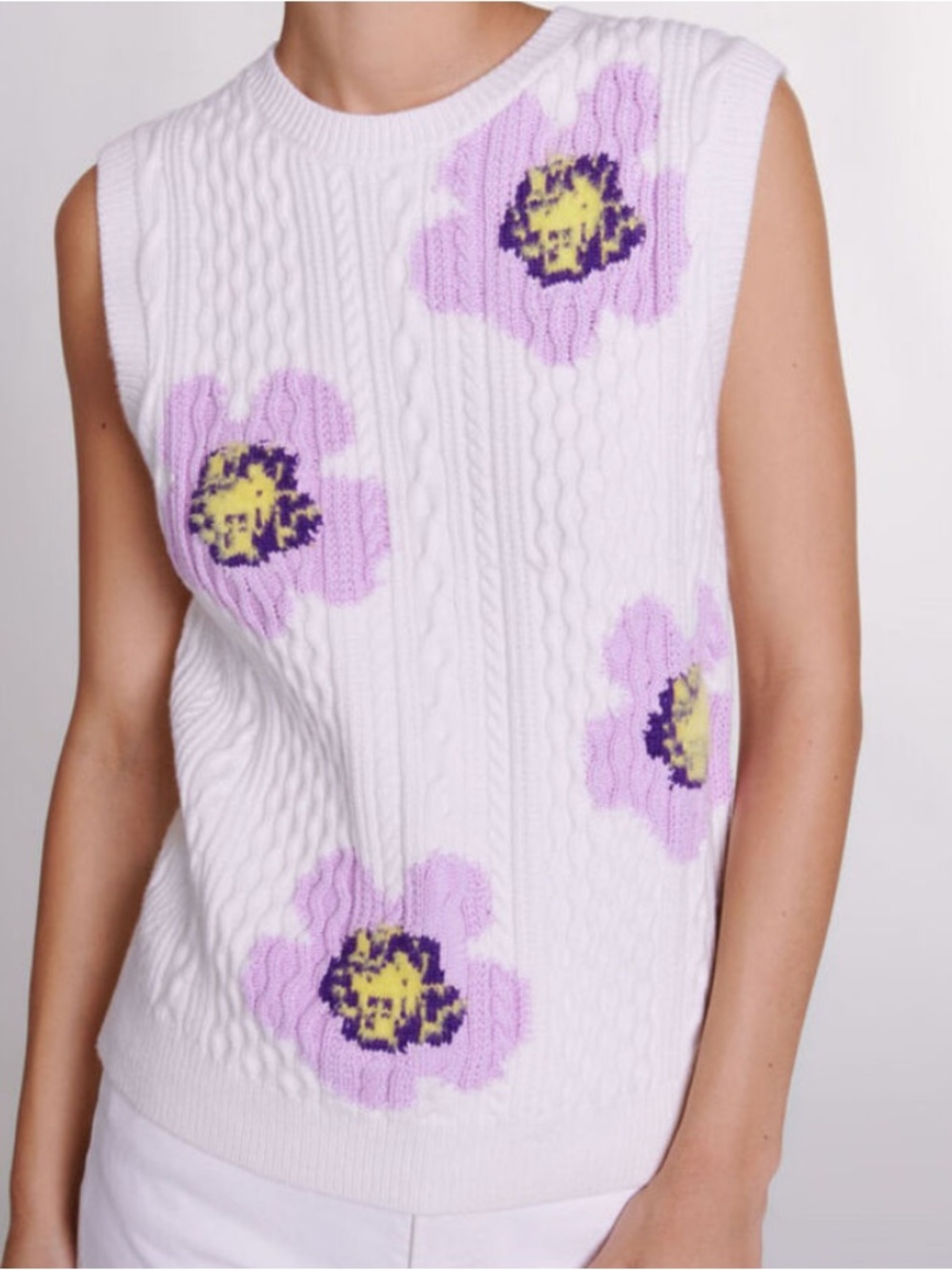 Maje
Floral sleeveless jumper